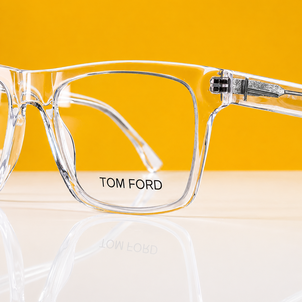 TOM FORD F5851