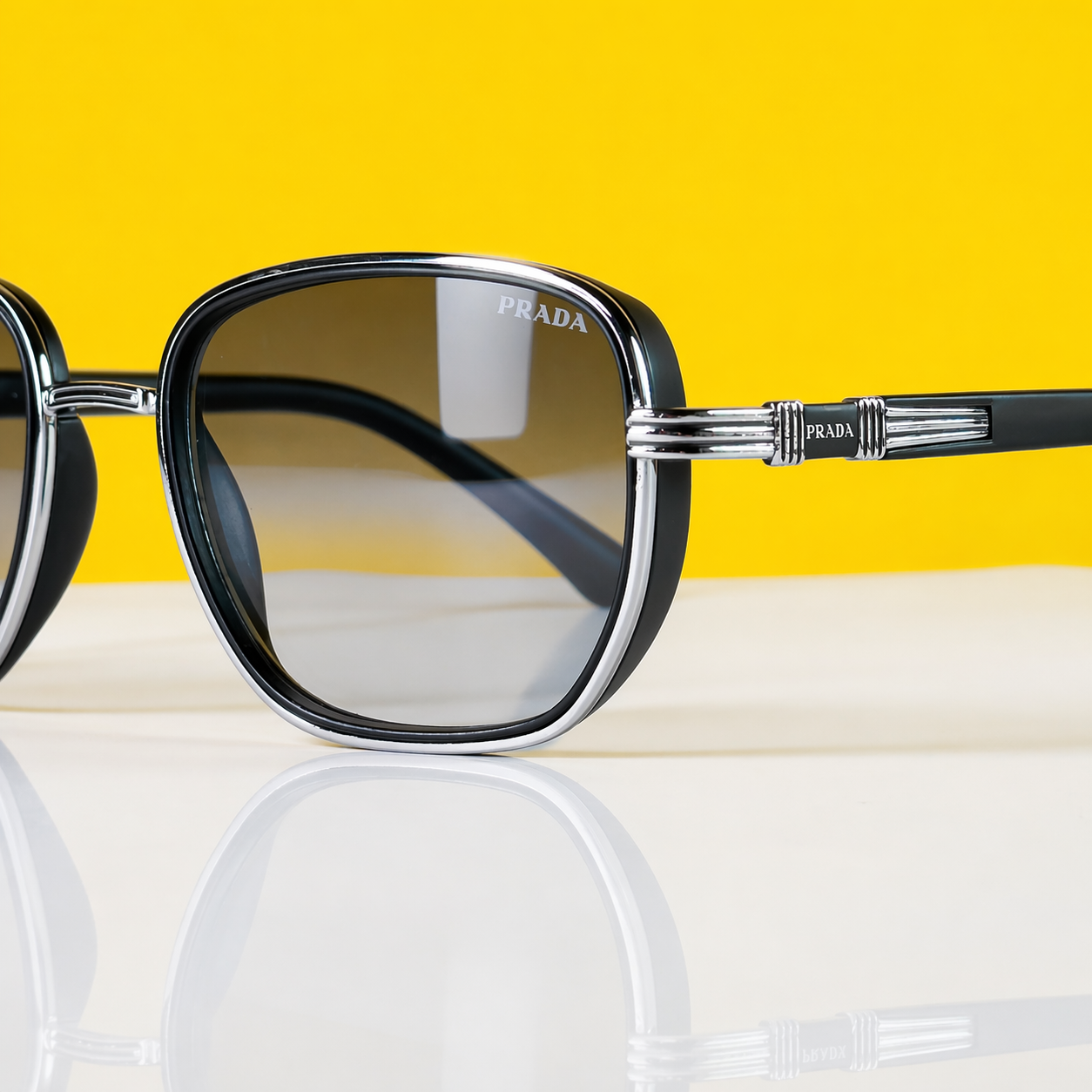 PRADA H2430