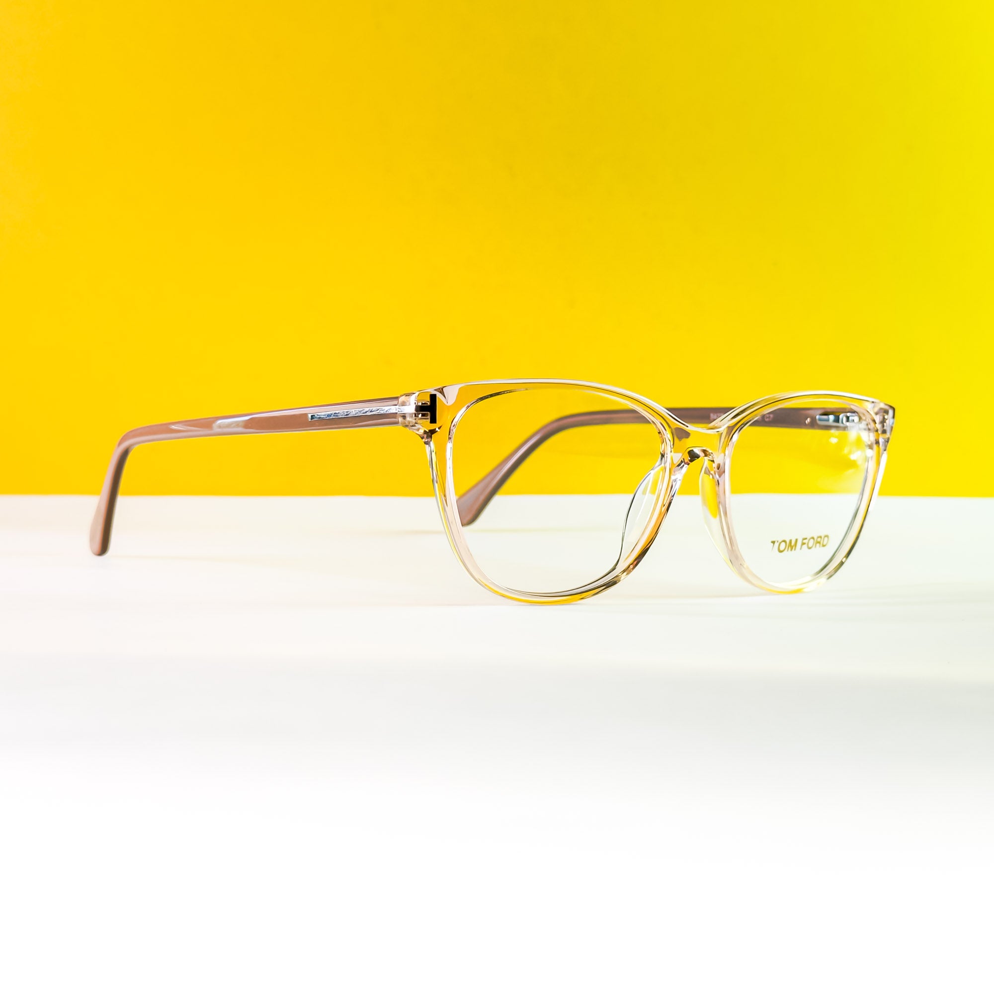 TOM FORD 5425