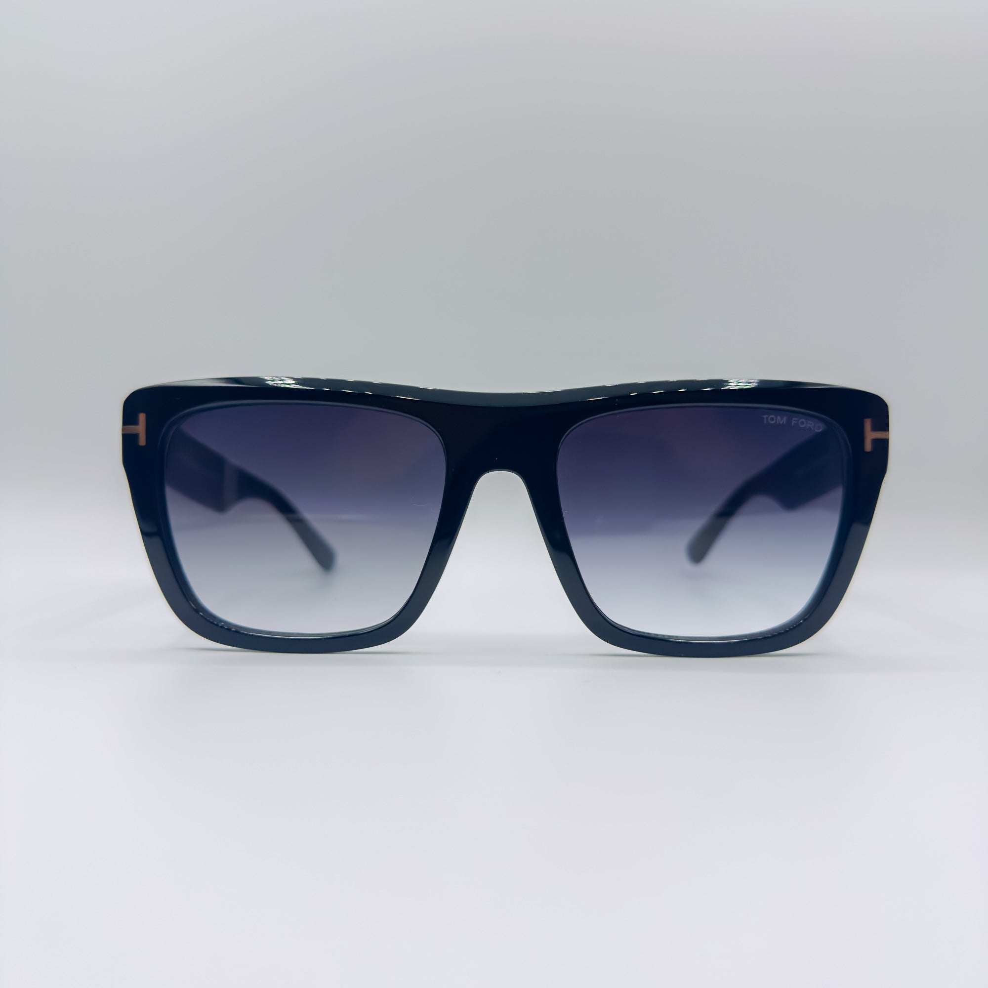 TOM FORD FT1077