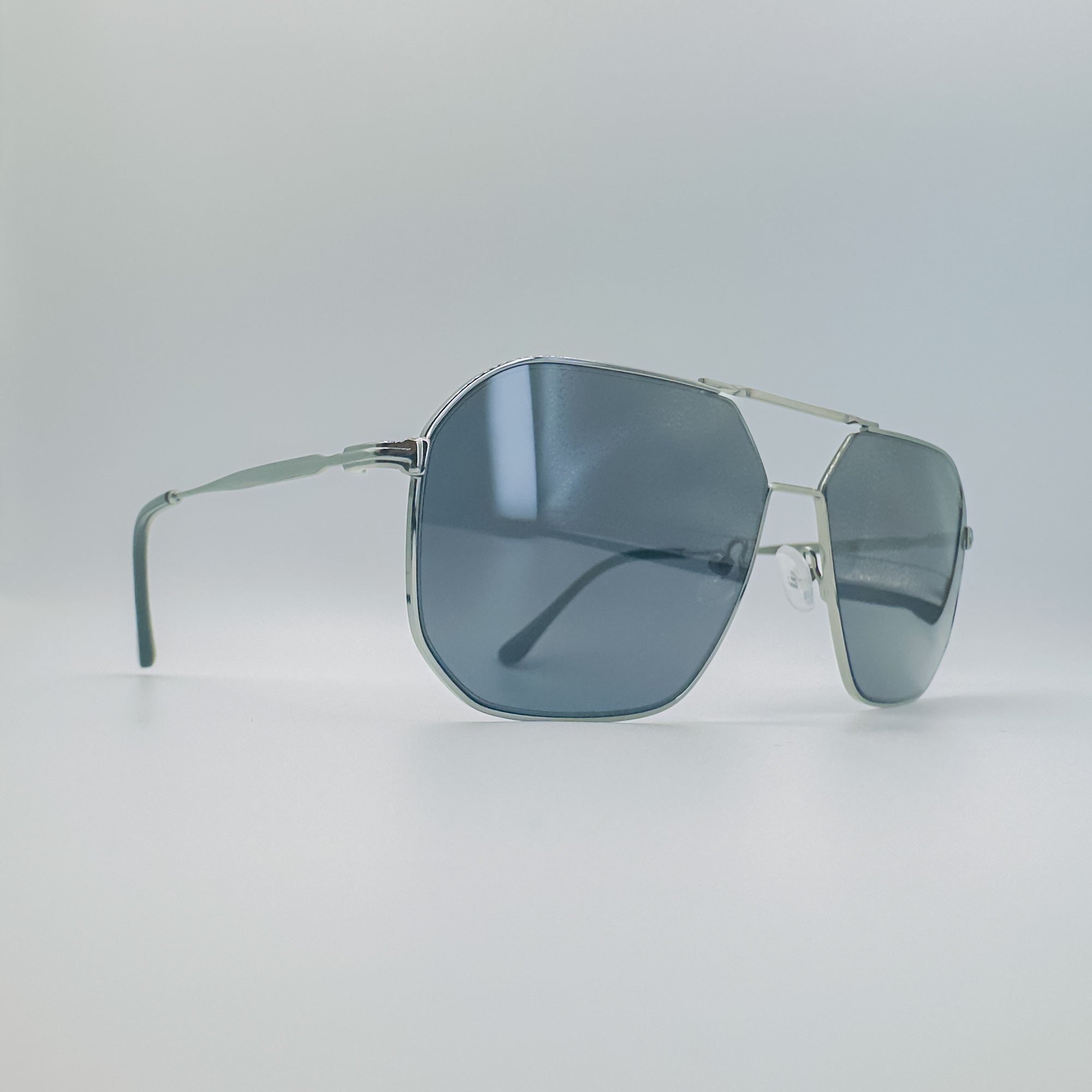TOM FORD FTO852