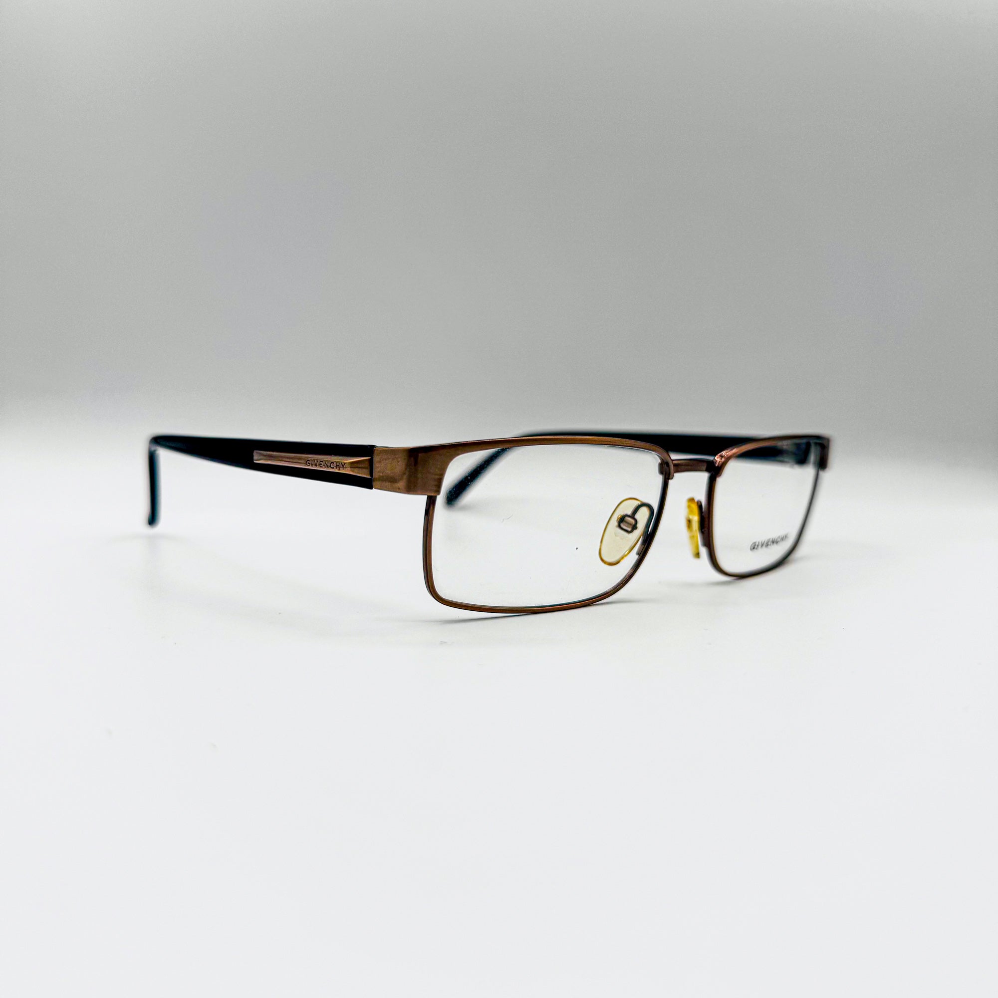 Givenchy VGV395