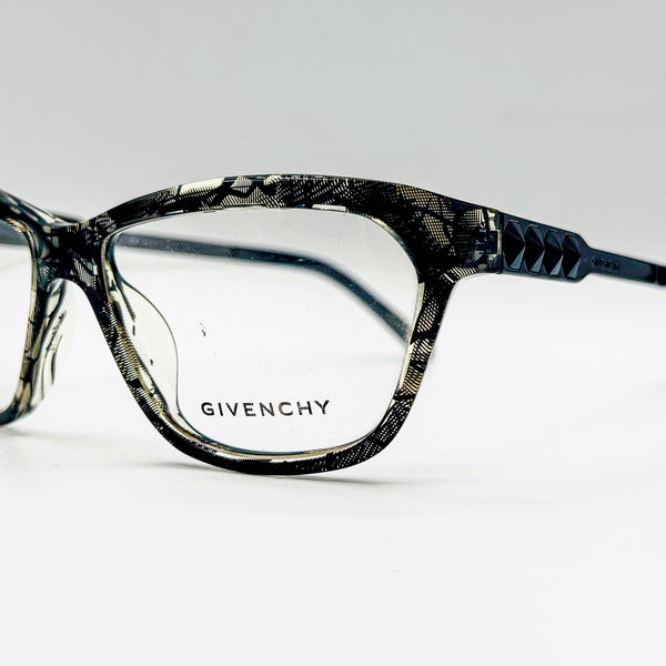 Givenchy VGV676