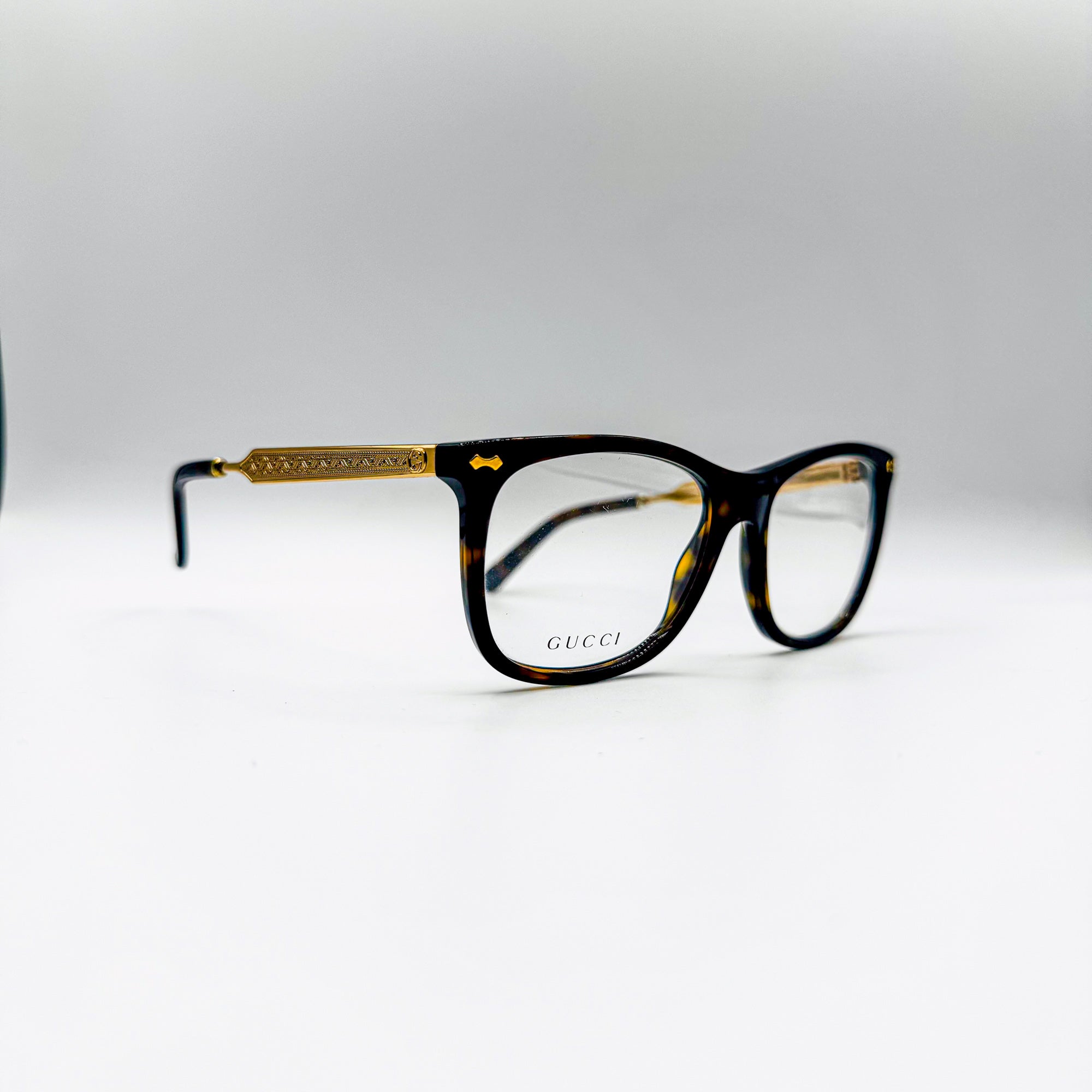 Gucci GG3852