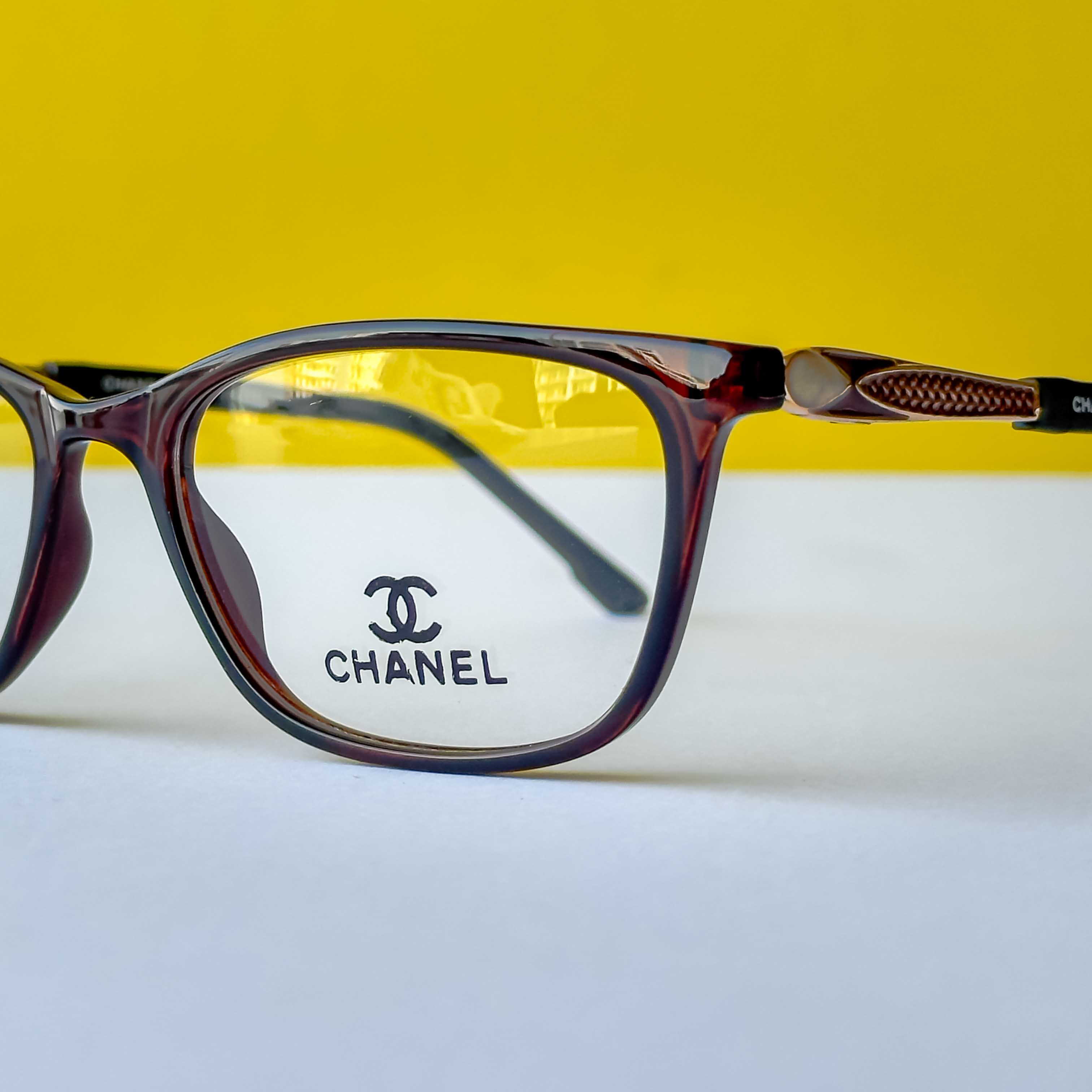 CHANEL 1068