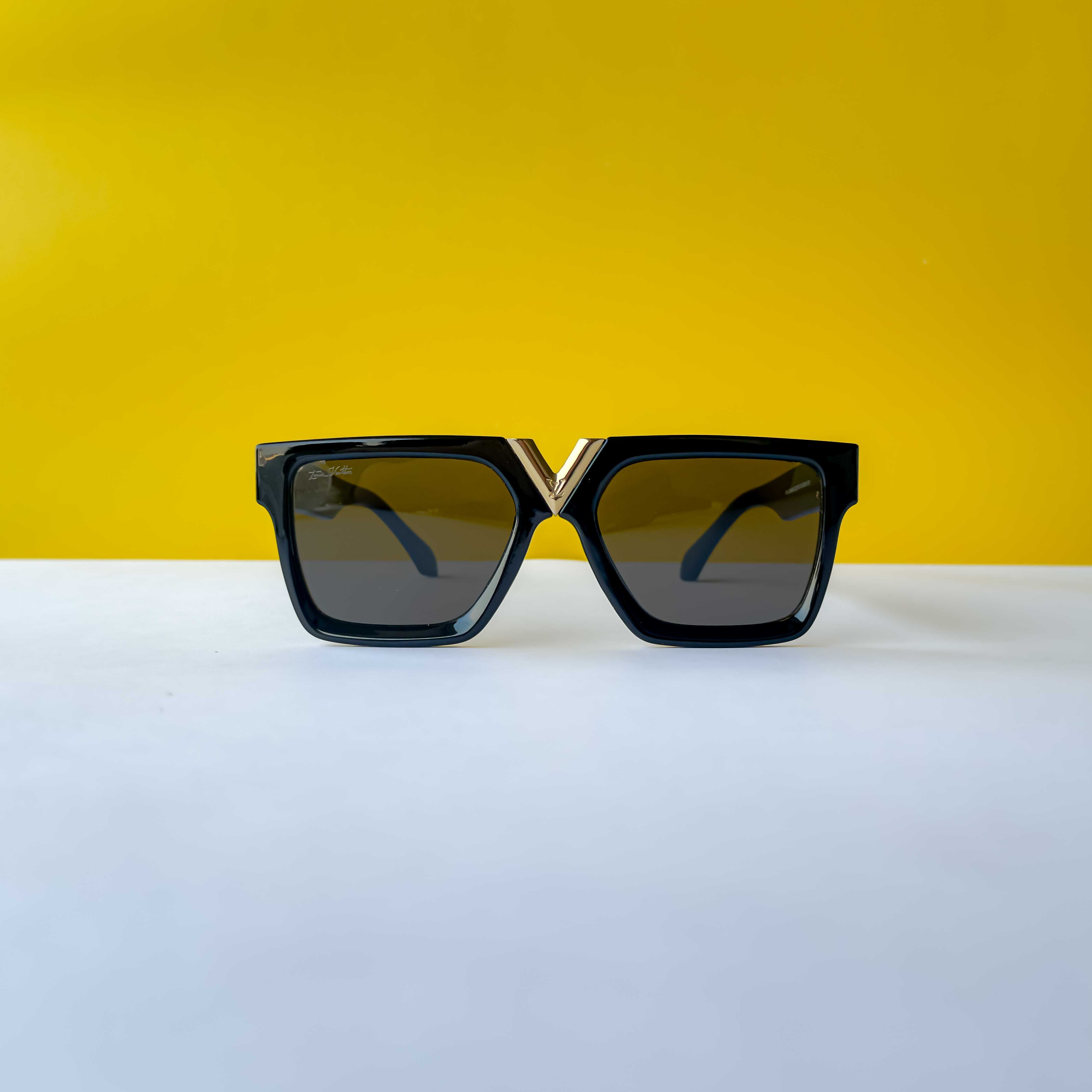 LOUIS VUITTON Z2371E