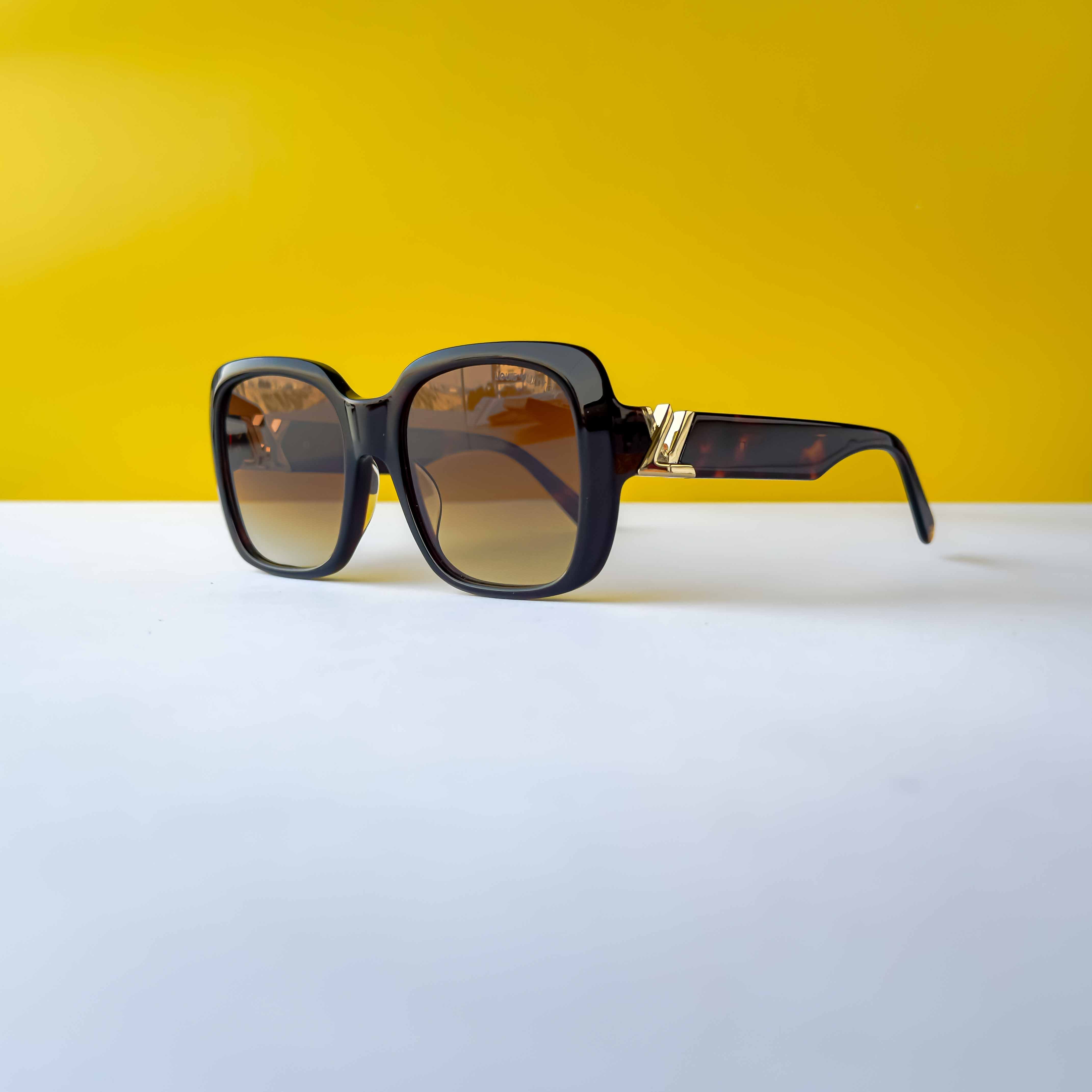 LOUIS VITTON Z2150E